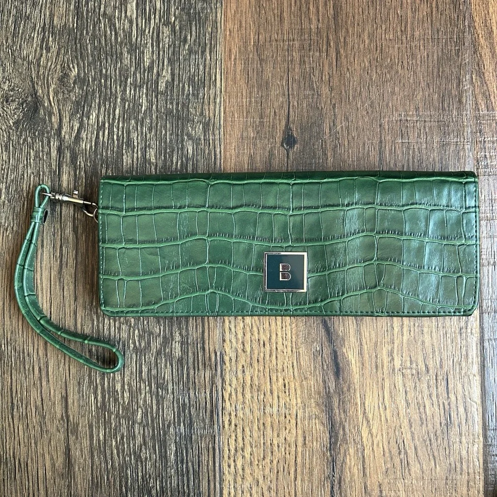Julia Buxton Organizer Clutch Wallet Green Croc Embossed Wristlet 39316 NOS